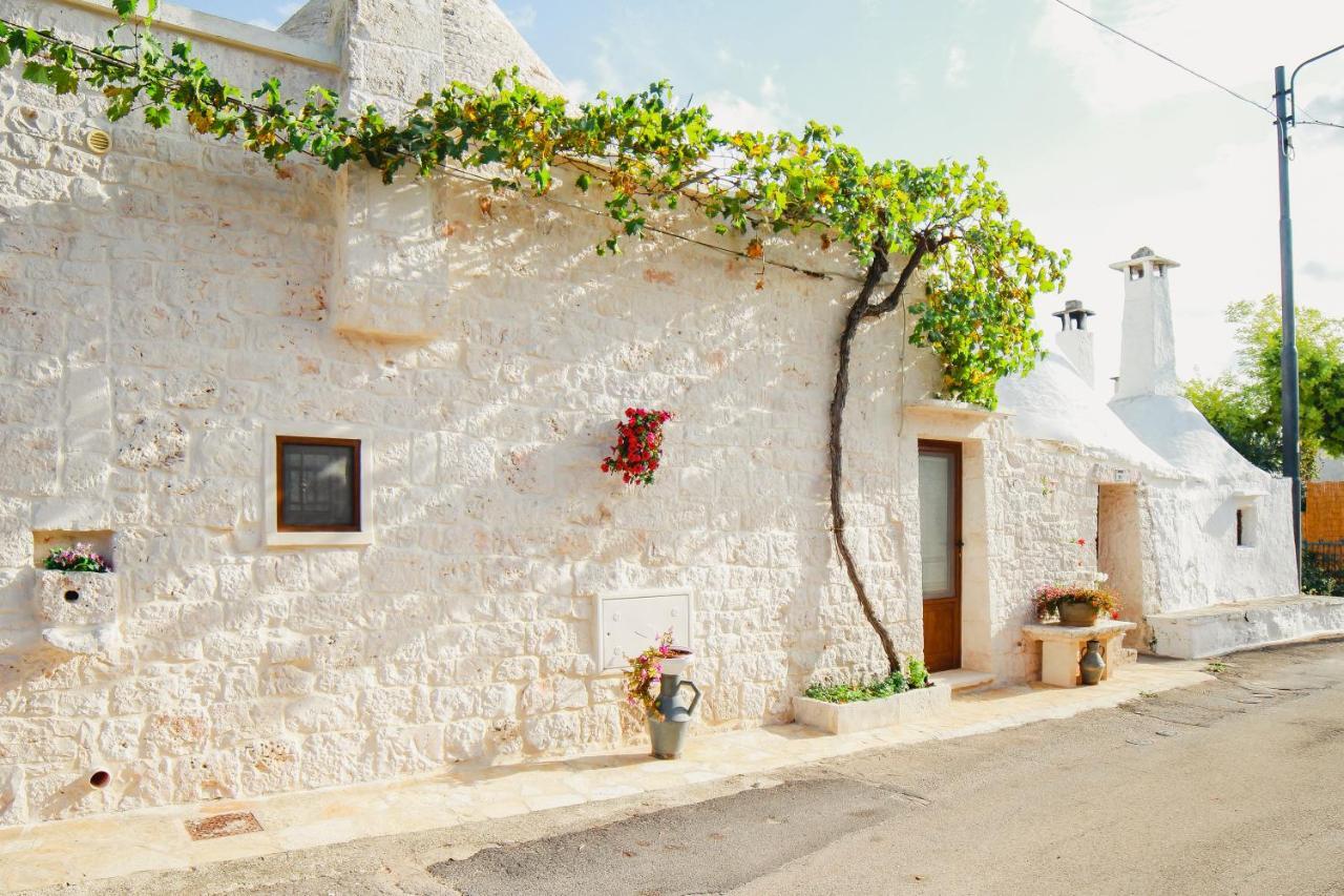 洛科罗通多Trulli Borgo Lamie别墅 外观 照片